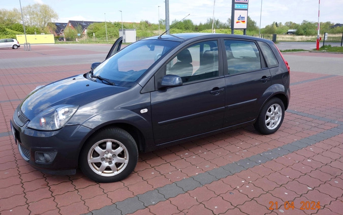 Ford Fiesta cena 7600 przebieg: 136314, rok produkcji 2008 z Legnica małe 37